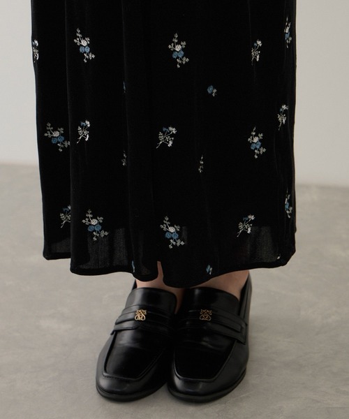 VIS(ビス)の「前後2WAYカラー刺繍ベロアキャミワンピース(ワンピース・レディース・ブラック系その他/ブラウン系その他2・FREE)」の8枚目の写真