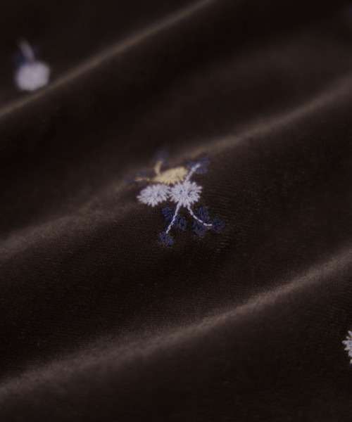 VIS(ビス)の「前後2WAYカラー刺繍ベロアキャミワンピース(ワンピース・レディース・ブラック系その他/ブラウン系その他2・FREE)」の10枚目の写真