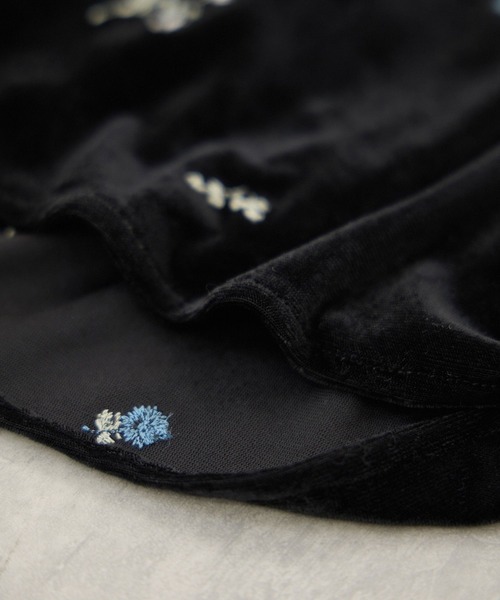 VIS(ビス)の「前後2WAYカラー刺繍ベロアキャミワンピース(ワンピース・レディース・ブラック系その他/ブラウン系その他2・FREE)」の3枚目の写真