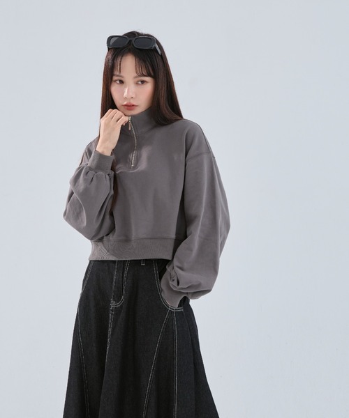 QUEEN SHOP（クイーンショップ）の「ハーフジップ微起毛ショートスウェット（スウェット・レディース・ホワイト/ダークグレー/グレー・FREE）」の3枚目の写真