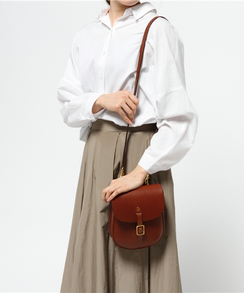 モダン バリー ショルダーバッグ CHRIS.TSP.O Sling Bag レザー モダン バリー ショルダーバッグ CHRIS.TSP.O Sling Bag レザー