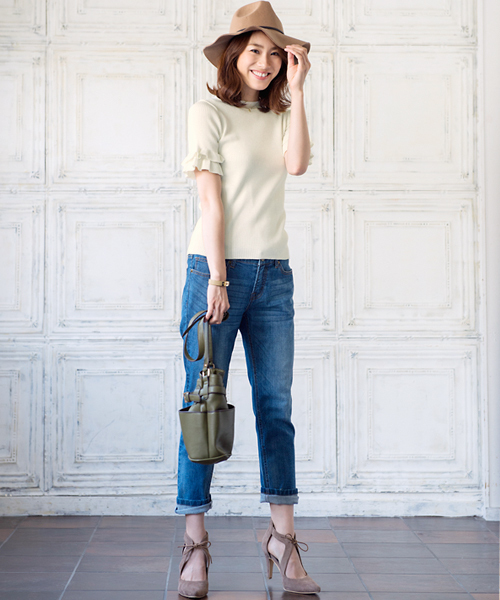 Pierrot(ピエロ)の「フリル袖 リブニット(ニット/セーター・レディース・ベージュ/ネイビー/オフホワイト/杢グレー/ブラック/ボルドー/グリーン/ライトピンク/イエロー・L/M)」の14枚目の写真