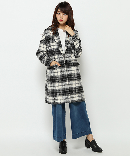 VENCEEXCHANGE（ヴァンスエクスチェンジ）の「シャギーチェックチェスターコート               （チェスターコート・レディース・ホワイト・LARGE/MEDIUM）」の10枚目の写真