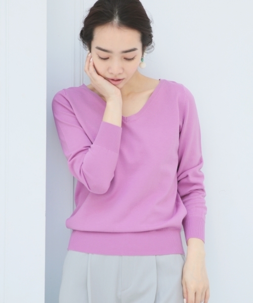 A part by（アパートバイ）の「【WEB限定カラー】12GAcCo VネックPO 744573 （ニット/セーター・レディース・グレー/ブルー/コーラルピンク/レッド/ベージュ/オレンジ/ブラック/クリアグリーン/ホワイト/ピンク・LARGE/MEDIUM）」の21枚目の写真