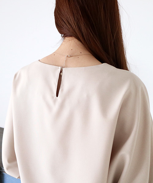 N.（N. Natural Beauty Basic）（エヌエヌナチュラルビューティーベーシック）の「リネコリラックスシリーズブラウス（シャツ/ブラウス・レディース・ホワイト/ブルー/ベージュ/ネイビー・MEDIUM）」の10枚目の写真