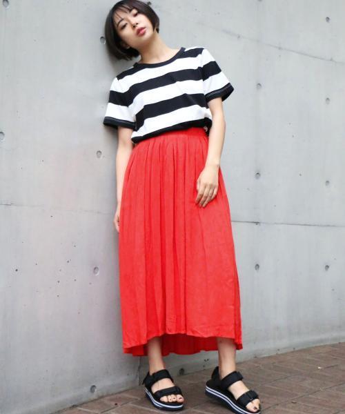 DOUBLE NAME（ダブルネーム）の「楊柳エアリーロングスカート（スカート・レディース・ブラック/レッド/オフホワイト・FREE）」の3枚目の写真