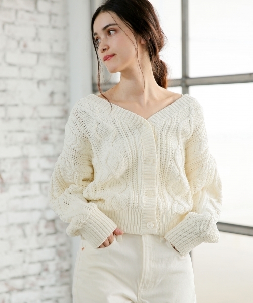 A part by(アパートバイ)の「【WEB限定アイテム】3GCoNyケーブル2WAY 784132(ニット/セーター・レディース・ホワイト/ベージュ/ネイビー/ライトピンク・FREE)」の2枚目の写真