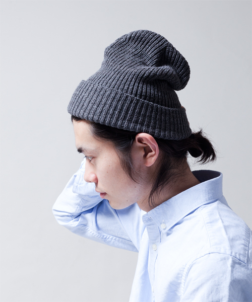 NANO universe(ナノユニバース)の「NUスプリングワッチキャップ(ニットキャップ/ビーニー・メンズ・ブラック/ライトグレー/チャコール/ネイビー/ライトブルー/イエロー/ワイン/オレンジ・FREE)」の3枚目の写真