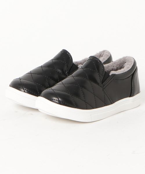 SESTO（セスト）の「ママとお揃い！内側全面ボアであたたかく、サイドゴムでお子様一人でも脱ぎ履きしやすい！！キルティングデザインのスリッポンスニーカー/キッズスニーカー（スニーカー・キッズ・グレー/パープル/ホワイト/ブラック×ブラック/ブラック×ホワイト/グレイッシュベージュ/グリーン・16.0cm/17.0cm/18.0cm/19.0cm/20.0cm/15.0cm）」の18枚目の写真