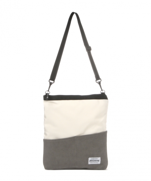 GLOBAL WORK(グローバルワーク)の「2WAYショルダーサコッシュ/802923(ショルダーバッグ・メンズ・ブラック/オフホワイト/カーキ/レッド/ネイビー・FREE)」の6枚目の写真