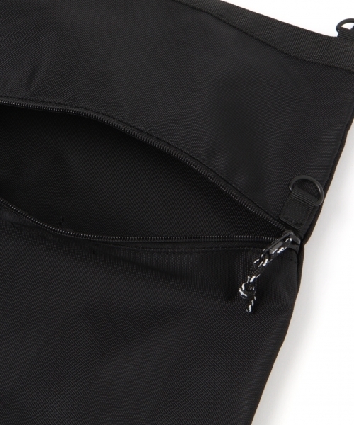 GLOBAL WORK(グローバルワーク)の「2WAYショルダーサコッシュ/802923(ショルダーバッグ・メンズ・ブラック/オフホワイト/カーキ/レッド/ネイビー・FREE)」の16枚目の写真