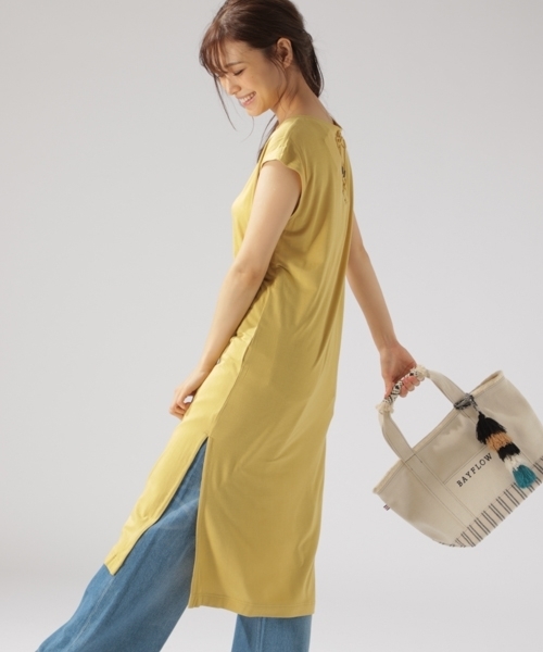 BAYFLOW（ベイフロー）の「GOOD PRICE／バックレースアップロングプルオーバー（Tシャツ/カットソー・レディース・ブラック/マスタード/オフホワイト/チェック・SMALL/MEDIUM）」の2枚目の写真