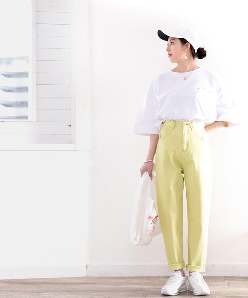 classicalelf(クラシカルエルフ)の「ゆるっと穿くルーズバルーンのテーパードパンツ(デニムパンツ・レディース・ブルー系その他/ブルー系その他2/カーキ/ブラック/ベージュ/ホワイト/ナチュラル/グリーン/ライトグレー/ブラウン/イエロー/ピンク/グレイッシュベージュ・SMALL/MEDIUM/LARGE/XX-LARGE/X-LARGE/XXX-LARGE/XXXX-LARGE)」の19枚目の写真