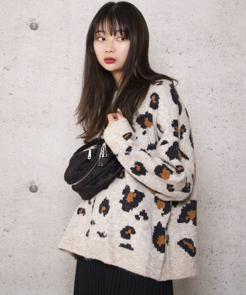 LUGG NAGG(ラグナグ)の「【Jewelobe/ ジュエローブ】フェイクファー ボディバッグ(ボディバッグ/ウエストポーチ・レディース・ブラック/ベージュ・FREE)」の6枚目の写真