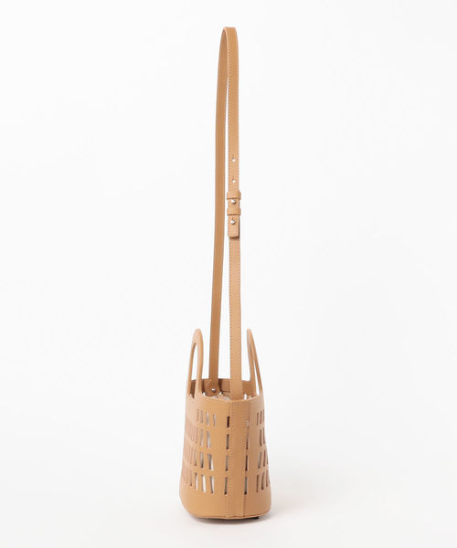 EFFE BEAMS(エッフェビームス)の「HEREU / COLMADO XS レザートートバッグ(トートバッグ・レディース・ブラウン系その他4・ONE SIZE)」の3枚目の写真