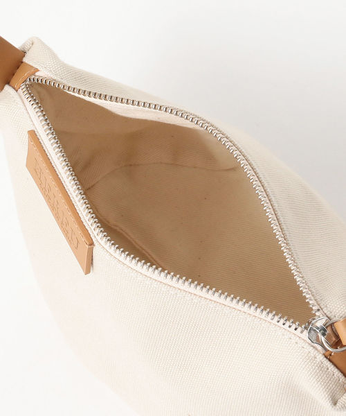 EFFE BEAMS(エッフェビームス)の「HEREU / COLMADO XS レザートートバッグ(トートバッグ・レディース・ブラウン系その他4・ONE SIZE)」の13枚目の写真