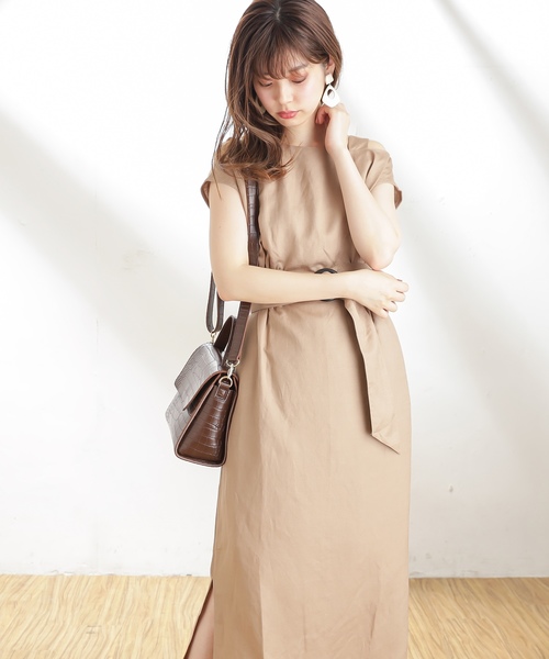 natural couture(ナチュラルクチュール)の「ワンショル大人すっきりワンピース(ワンピース・レディース・ブラック/ベージュ/ピンク/キャメル/ストライプ・FREE)」の6枚目の写真