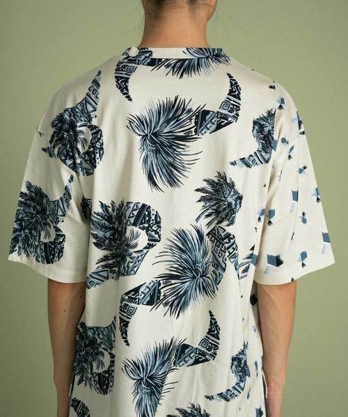 UNITED TOKYO(ユナイテッドトウキョウ)の「テクニカルアロハカットソー(Tシャツ/カットソー・メンズ・ブルー/レッド・1/2/3)」の9枚目の写真