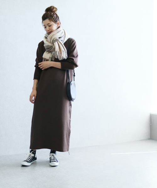 reca（レカ）の「サイドファスナーロングワンピース（ワンピース・レディース・ブラウン/ベージュ/カーキ・FREE）」の6枚目の写真