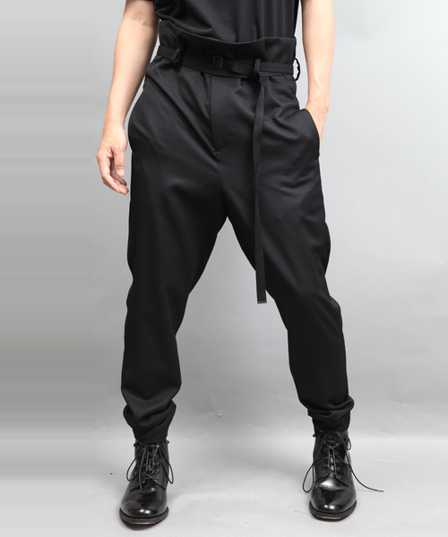 ato（アトウ）の「PAPER BAG TAPERD PANTS（その他パンツ・メンズ・ブラック/グリーン・46/48）」の7枚目の写真