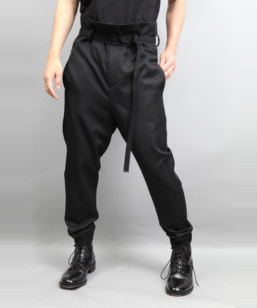 ato（アトウ）の「PAPER BAG TAPERD PANTS（その他パンツ・メンズ・ブラック/グリーン・46/48）」の5枚目の写真