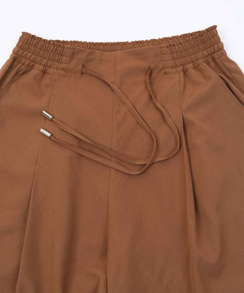 titivate(ティティベイト)の「リラックスワイドパンツ(その他パンツ・レディース・ブラウン/ブラック/グレイッシュベージュ/グリーン系その他/ピンク/ライトブラウン/ブルー/ラベンダー・S/M/L)」の15枚目の写真