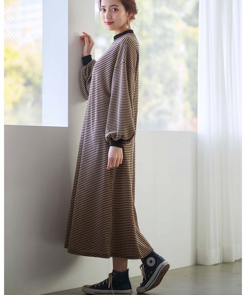 GeeRA(ジーラ)の「配色カットジャカードワンピース(ワンピース・レディース・ブルー/ブラック・MEDIUM/X-LARGE/LARGE)」の5枚目の写真