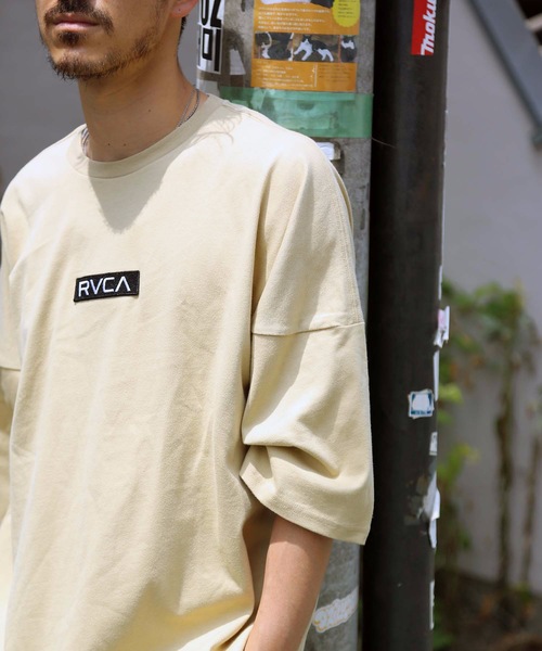 RVCA（ルーカ）の「RVCA メンズ  OVER SIZED BOX RVCA Ｔシャツ/ルーカ ロゴ ビッグシルエット ドロップショルダー オーバーサイズ（Tシャツ/カットソー・メンズ・ブラウン/ヘザーグレー/ホワイト/ブラック/ブルー・LARGE/MEDIUM/SMALL）」の10枚目の写真