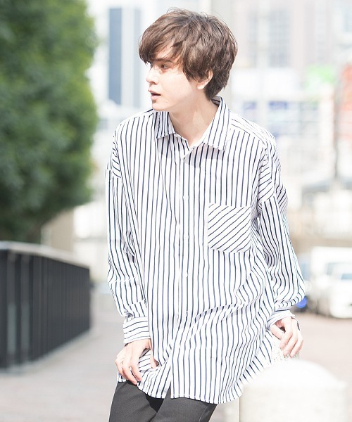 UP START（アップスタート）の「ポリトロストライプスーパービッグシャツ（シャツ/ブラウス・メンズ・ホワイト/ブラック/スモークピンク・MEDIUM/LARGE）」の2枚目の写真