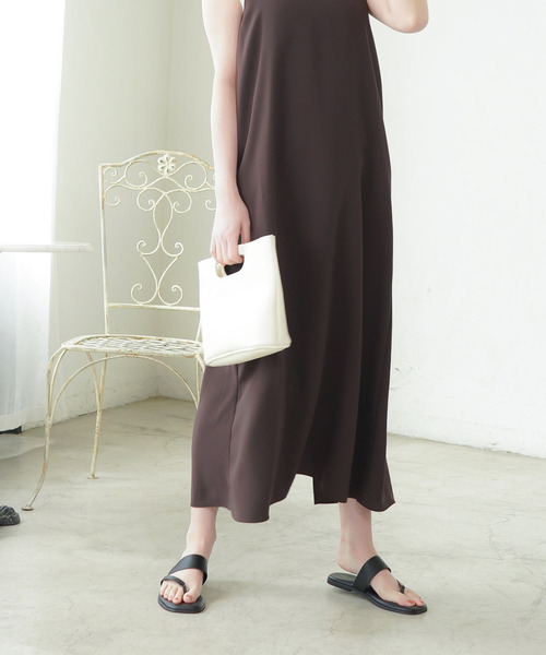 AmiAmi（アミアミ）の「フラットトングサンダル（サンダル・レディース・パイソン/ブラウン/ブラック・L/M/S/LL）」の15枚目の写真