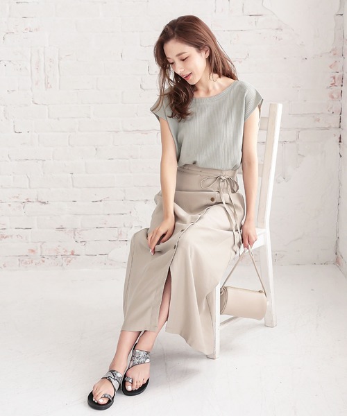 KOBE LETTUCE（コウベレタス）の「フラットサムループ切り替えサンダル（サンダル・レディース・ブラック/キャメル/パイソン・LL/S/M/L）」の7枚目の写真