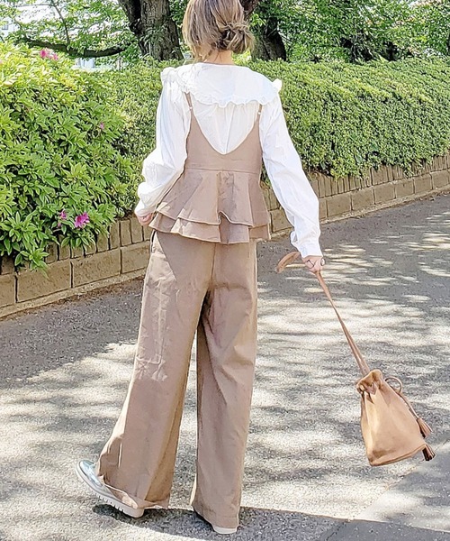 La-gemme（ラジェム）の「バックフリルサロペット（サロペット/オーバーオール・レディース・オリーブ/アイボリー/ブラック/ブラウン/グレー系その他/ブラック系その他・フリー/C）」の22枚目の写真