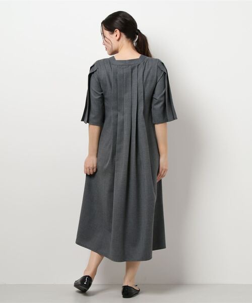 agnes b.（アニエスベー）の「UBA7 ROBE プリーツデザインワンピース  