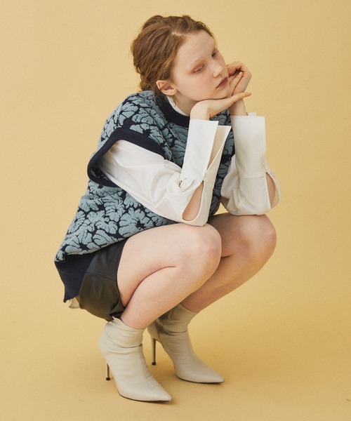 INella(イネラ)の「【INella(イネラ)】フラワージャガードニットベスト(ベスト・レディース・ホワイト/グリーン/ネイビー・FREE)」の22枚目の写真