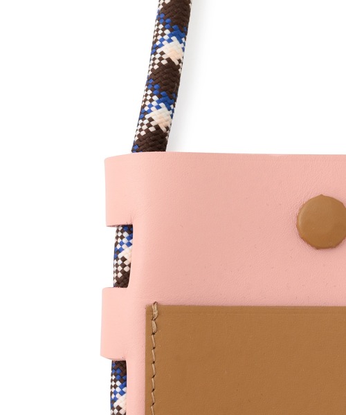 ADAM ET ROPE'（アダムエロペ）の「【TRICOTE'】コードレザーBAG（ショルダーバッグ・レディース・ブラック/ベージュ/ピンク・FREE）」の15枚目の写真