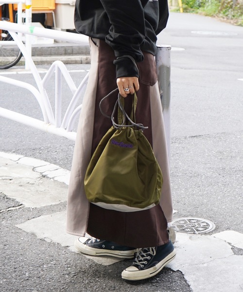 BEN DAVIS(ベンデイビス)の「《BEN DAVIS》DRAWSTRING BUCKETBAG(ショルダーバッグ・レディース・カーキ/パープル/ベージュ/ライトパープル/ブラック・FREE)」の1枚目の写真