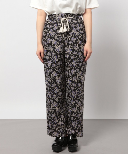 PAGEBOY（ページボーイ）の「リーフフラワーイージーパンツ（その他パンツ・レディース・ホワイト系その他2/ホワイト系その他/ブラック・FREE）」の10枚目の写真