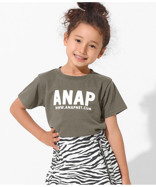 ANAP kids（アナップキッズ）の「吸水速乾アドレスロゴTシャツ（Tシャツ/カットソー・キッズ・オフホワイト/カーキ/ブラック/ラベンダー/サックスブルー/スミクロ/ライム/ベージュ・L/S/M）」の4枚目の写真