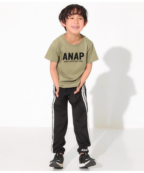 ANAP kids（アナップキッズ）の「吸水速乾アドレスロゴTシャツ（Tシャツ/カットソー・キッズ・オフホワイト/カーキ/ブラック/ラベンダー/サックスブルー/スミクロ/ライム/ベージュ・L/S/M）」の18枚目の写真