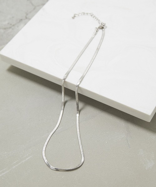 y/m by MIZUKI(イムバイミズキ)の「スネークネックレス(ネックレス・レディース・シルバー/ゴールド・FREE)」の1枚目の写真