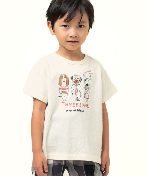 DILASH（ディラッシュ）の「ドッグキャラプリントTシャツ（Tシャツ/カットソー・キッズ・ブラウン/アイボリー・110/140/130/90/100/120/80）」の2枚目の写真