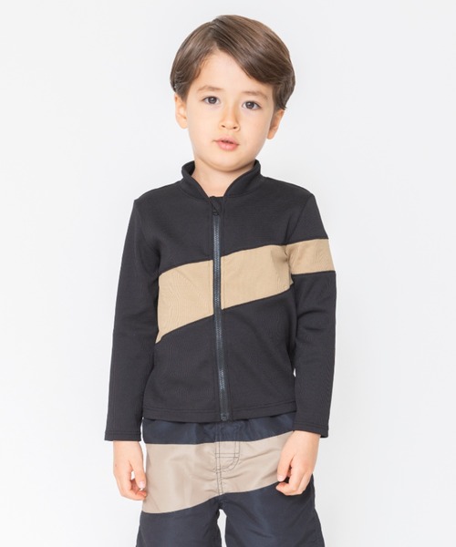 BRANSHES（ブランシェス）の「【水着】無地ラッシュガード（ラッシュガード・キッズ・ネイビー/ブラック・110cm/100cm/120cm/130cm）」の3枚目の写真