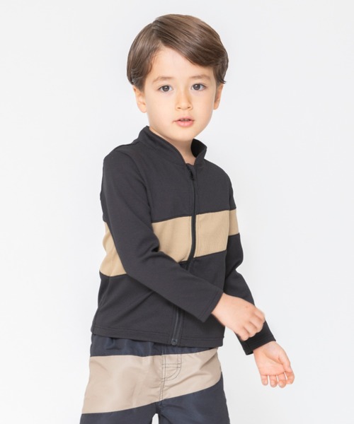 BRANSHES（ブランシェス）の「【水着】無地ラッシュガード（ラッシュガード・キッズ・ネイビー/ブラック・110cm/100cm/120cm/130cm）」の7枚目の写真