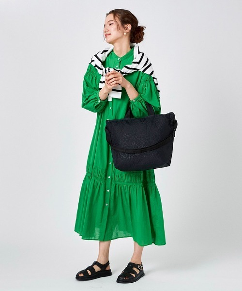 レスポートサック パフィーブロッサムズ デラックスエブリデイ　期間限定出品 LeSportsac レスポートサック DELUXE EVERYDAY BAG （パフィー