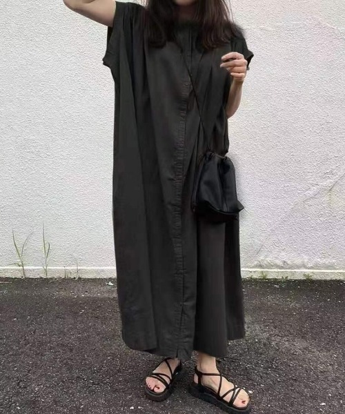 emi+(エミプラス)の「オーバーシルエット ロングシャツワンピース(ワンピース・レディース・ベージュ/ブラック・FREE)」の6枚目の写真