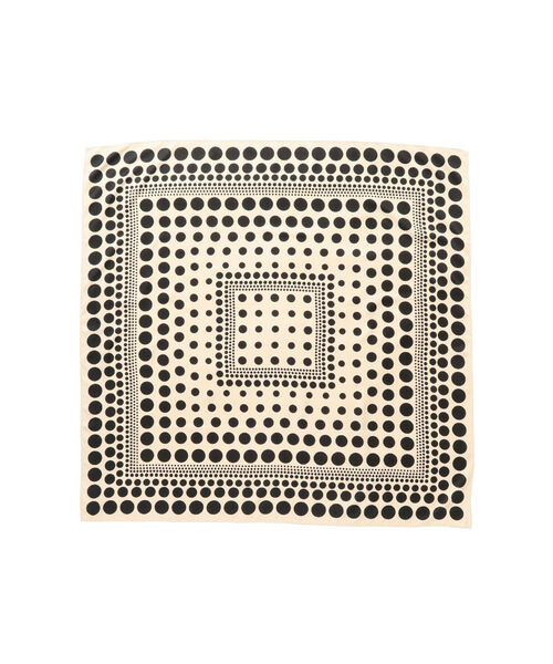 BEAMS BOY（ビームスボーイ）の「BEAMS BOY / レトロ ドット スカーフ（ストール/ショール・レディース・ブラック/ナチュラル・ONE SIZE）」の3枚目の写真