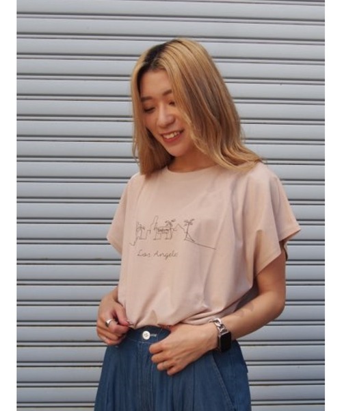 LIPSTAR(リップスター)の「フレンチスリーブTシャツ(Tシャツ/カットソー・レディース・オフホワイト/ブラック/ベージュ・M)」の1枚目の写真