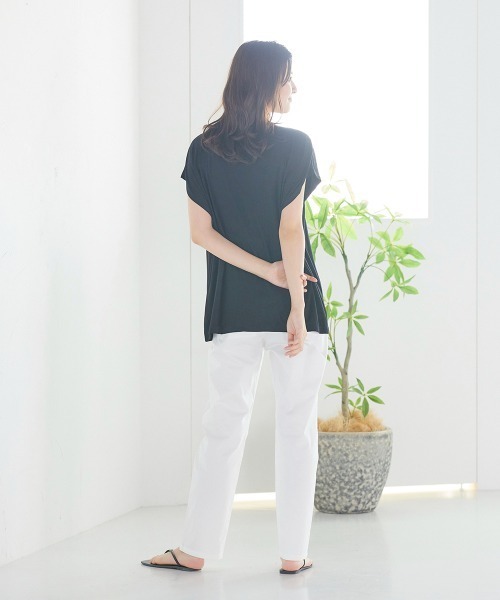 LIPSTAR(リップスター)の「フレンチスリーブTシャツ(Tシャツ/カットソー・レディース・オフホワイト/ブラック/ベージュ・M)」の13枚目の写真