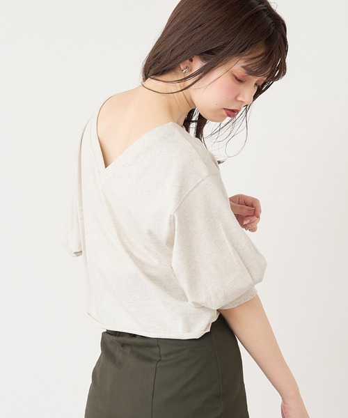 natural couture(ナチュラルクチュール)の「【WEB限定】カレッジロゴボリュームスリーブT(Tシャツ/カットソー・レディース・オフホワイト/グレー/ネイビー/ピンク・FREE)」の18枚目の写真