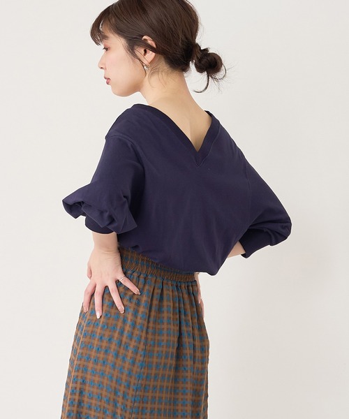natural couture(ナチュラルクチュール)の「【WEB限定】カレッジロゴボリュームスリーブT(Tシャツ/カットソー・レディース・オフホワイト/グレー/ネイビー/ピンク・FREE)」の16枚目の写真